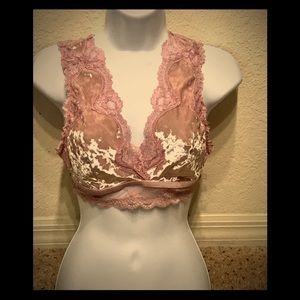 NWT Victorious Secret Crushed Velvet Bra!